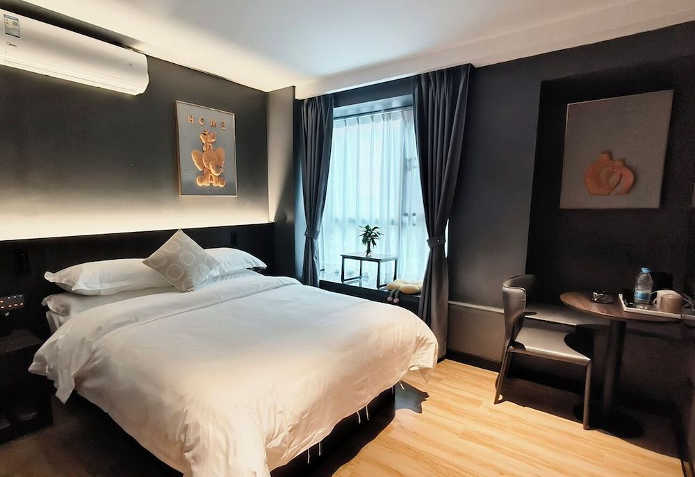 Business Double Room, City View