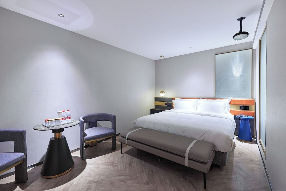 M Hotel Standard Double Room