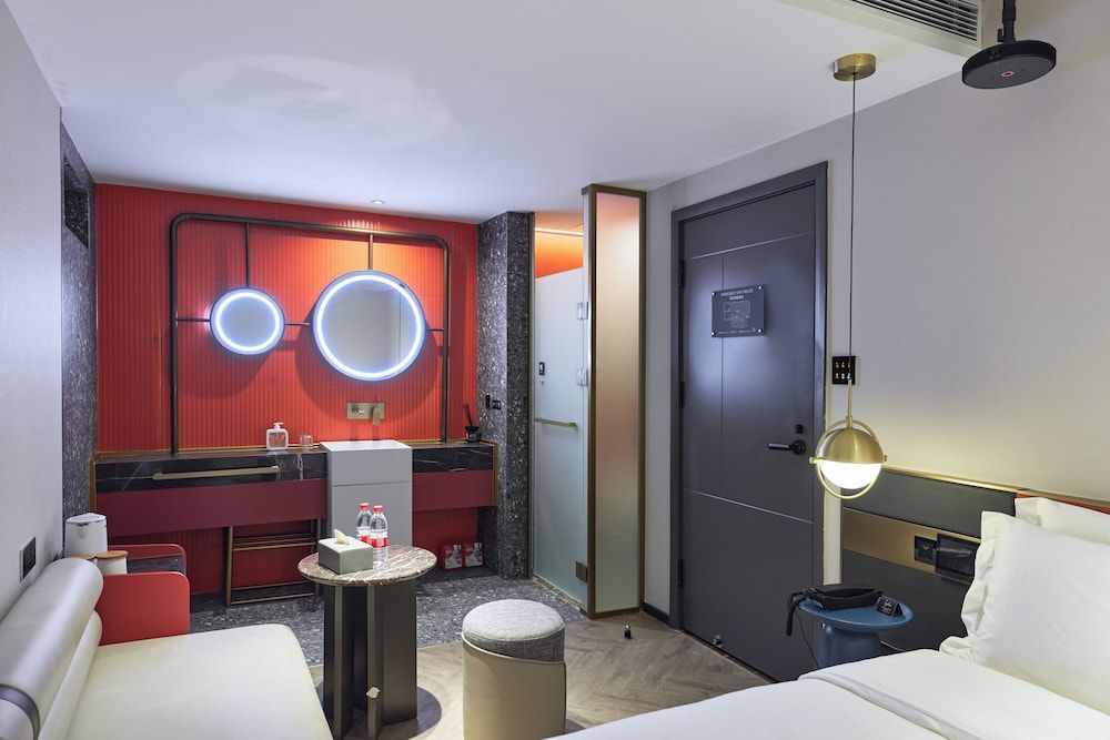 M Hotel Standard Double Room 8