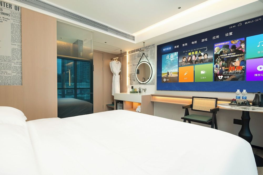 Superior Double Room, City View