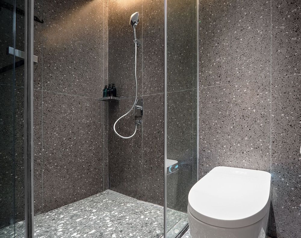 Lan Wan International Hotel Basic Double Room, 1 Queen Bed 8