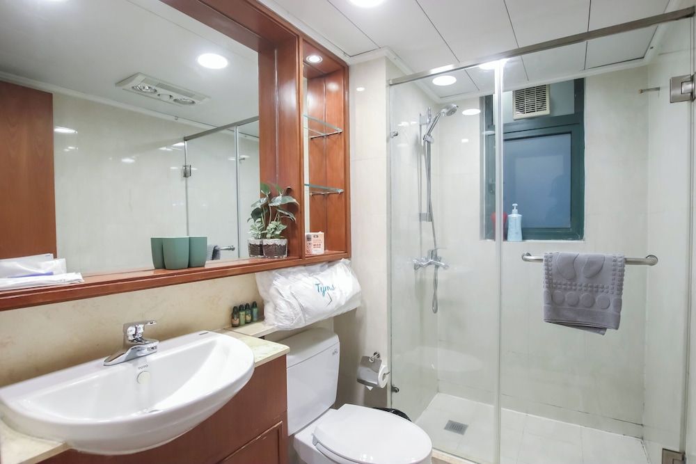 Tyms 2BR Apt Near ITC Xujiahui Line1 11 Condo, City View 11