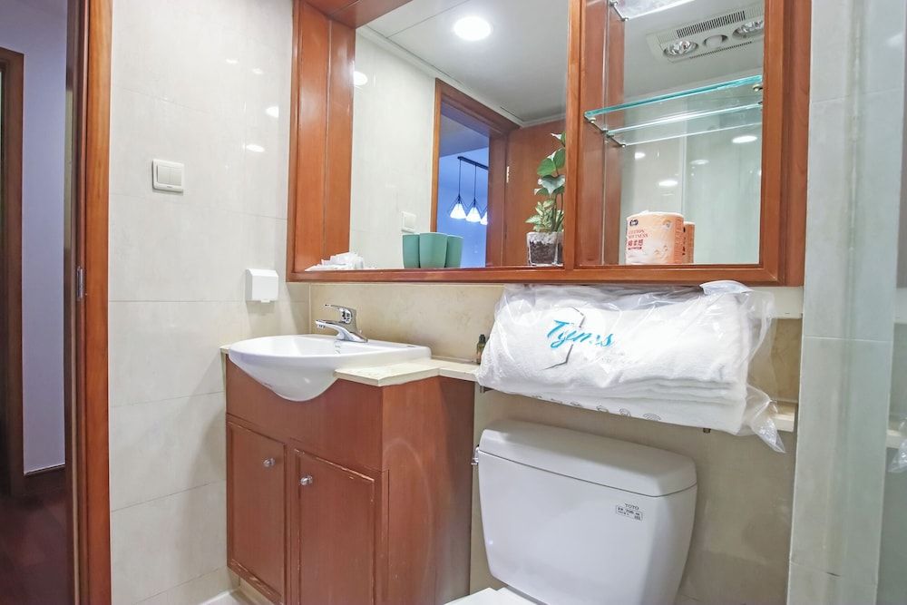 Tyms 2BR Apt Near ITC Xujiahui Line1 11 Condo, City View 12