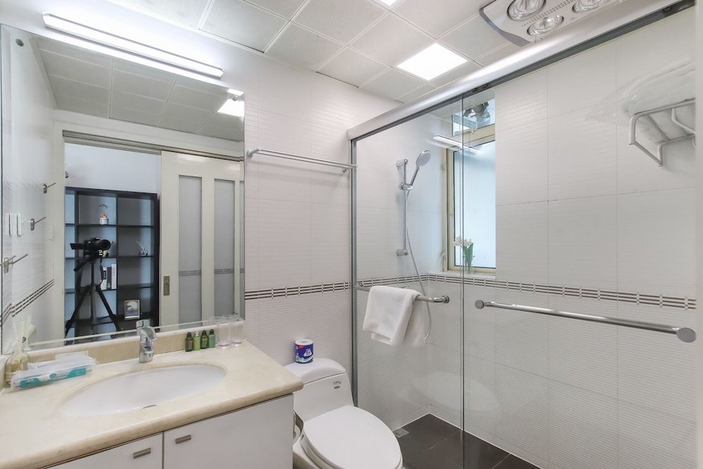 Tyms 2BR Apt Near ITC Xujiahui Line1 11 Condo, City View 10