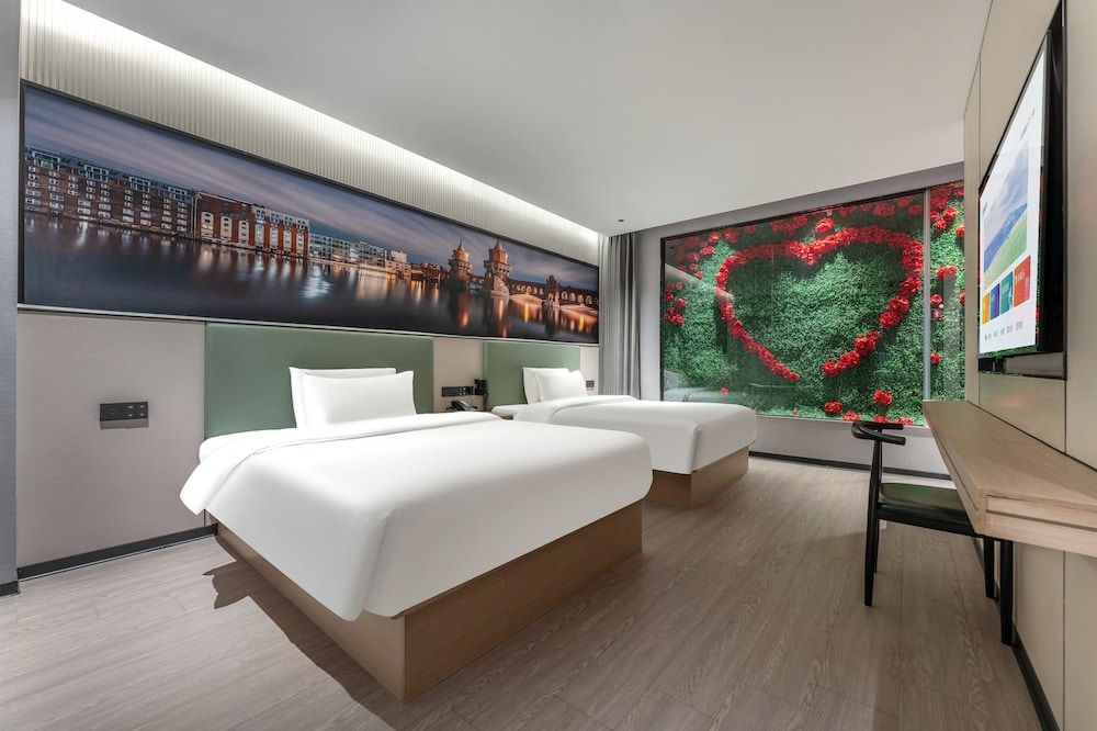 Premium Studio Suite, 2 Double Beds, Ensuite