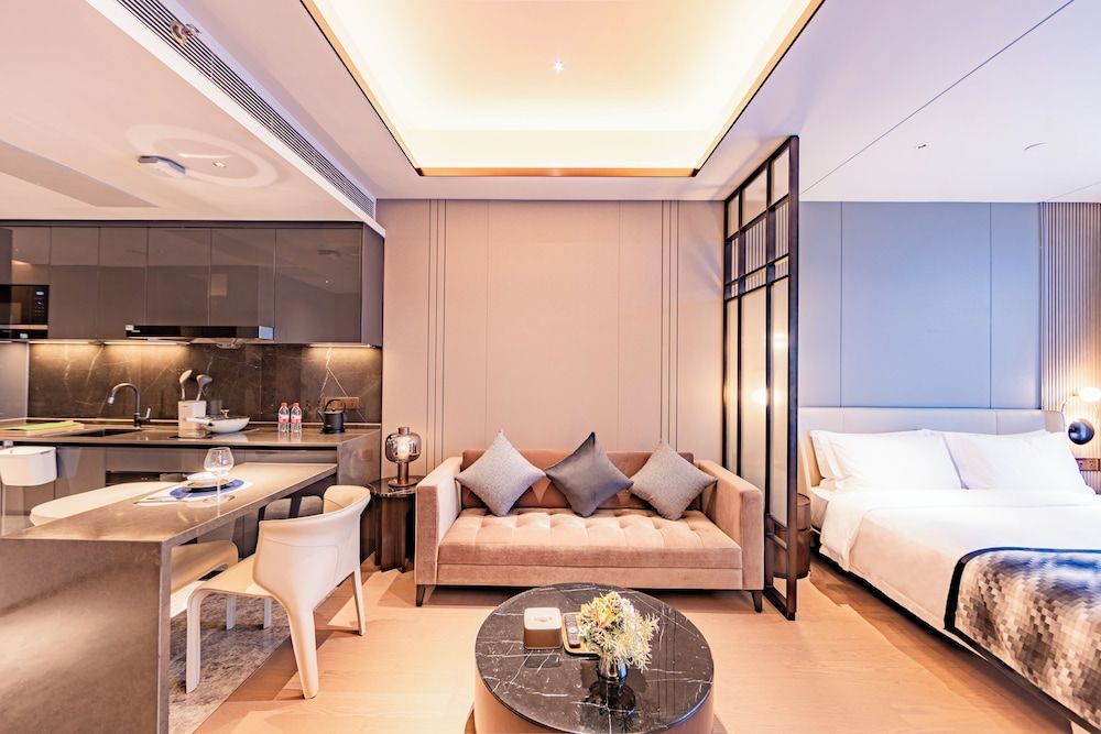 J Residence Comfort Double Room Single Use, City View 5