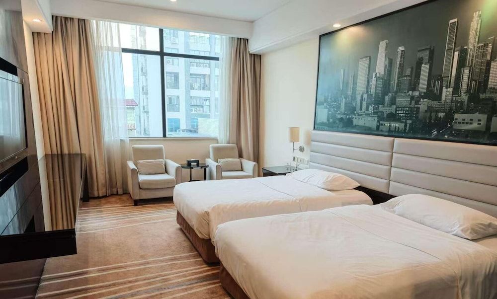 Superior Double Room, City View