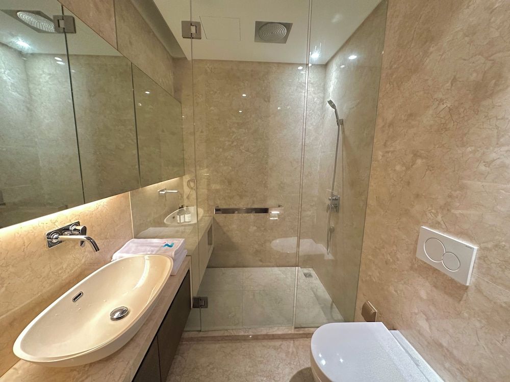 ZHome Deplex luxury apartment Luxury Apartment, Canal View 13