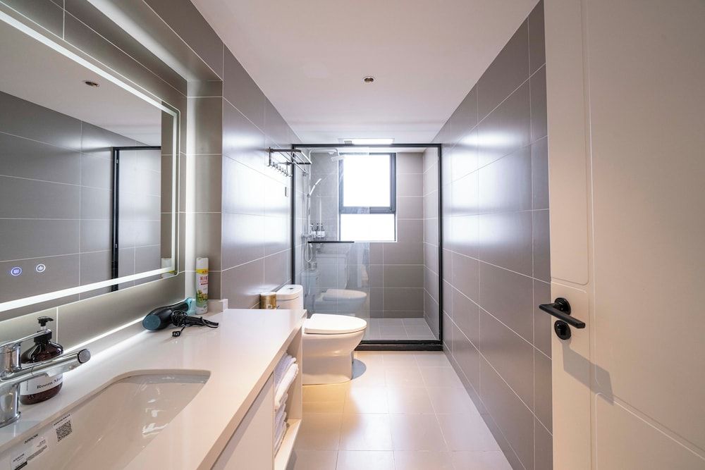 Zhome- Sun Garden2- Near the Bund Apartment, City View 7