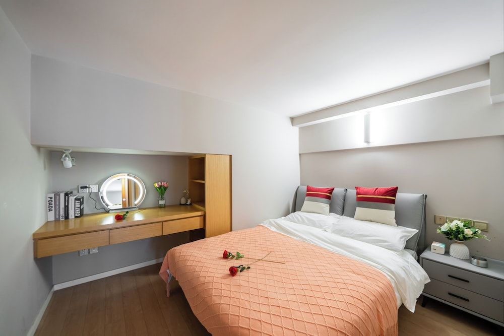 Apartment, Multiple Beds