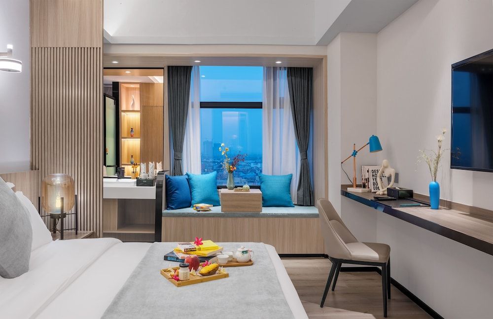Business Double Room, City View