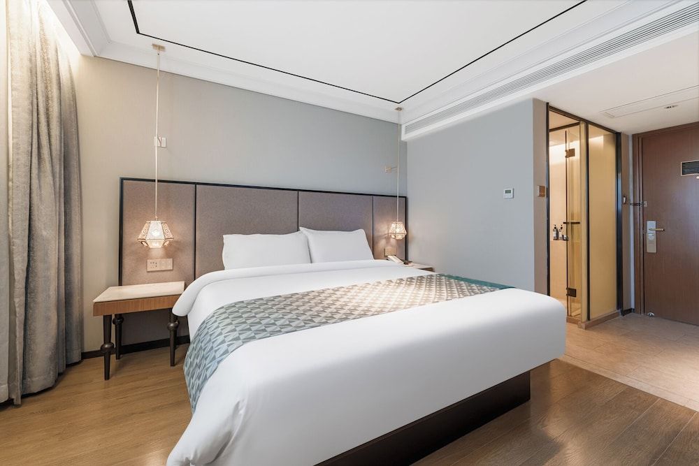 Basic Single Room, City View