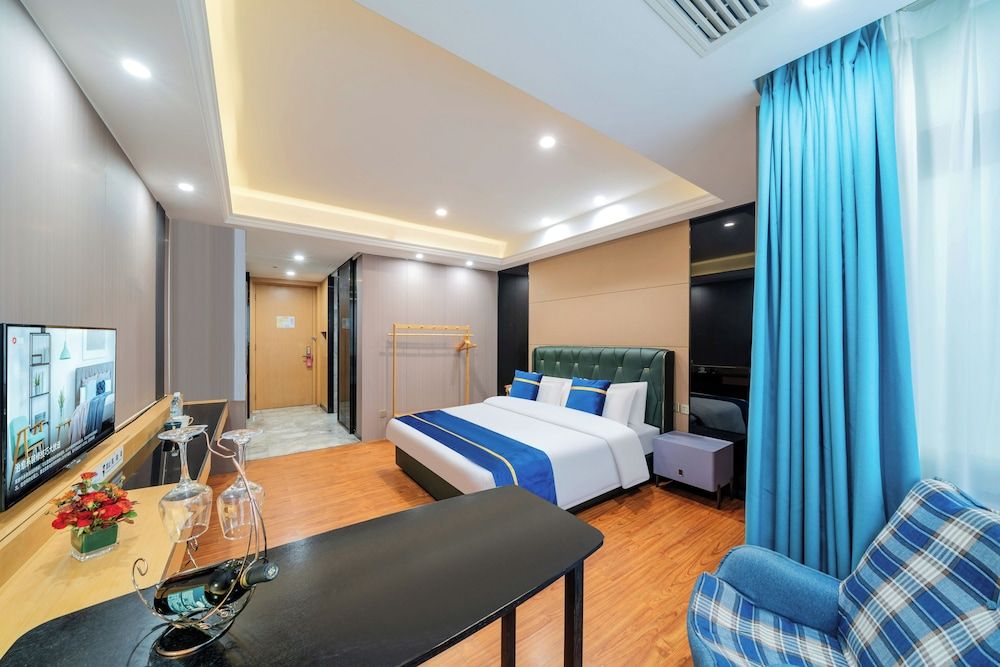 Weekend International Apartment Superior Double Room, City View 5