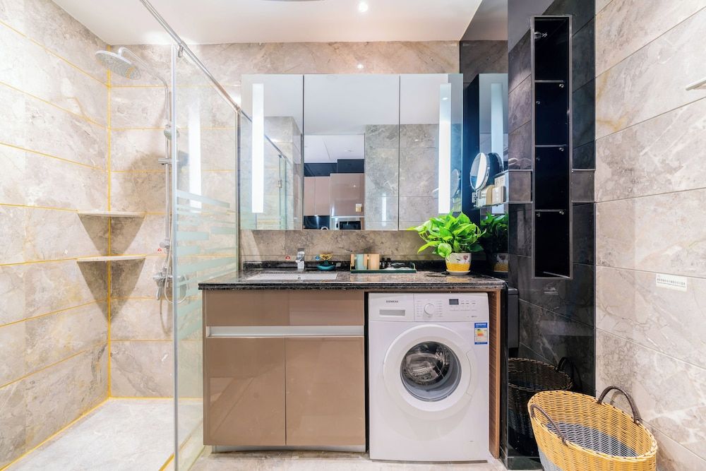 Weekend International Apartment Superior Double Room, City View 7