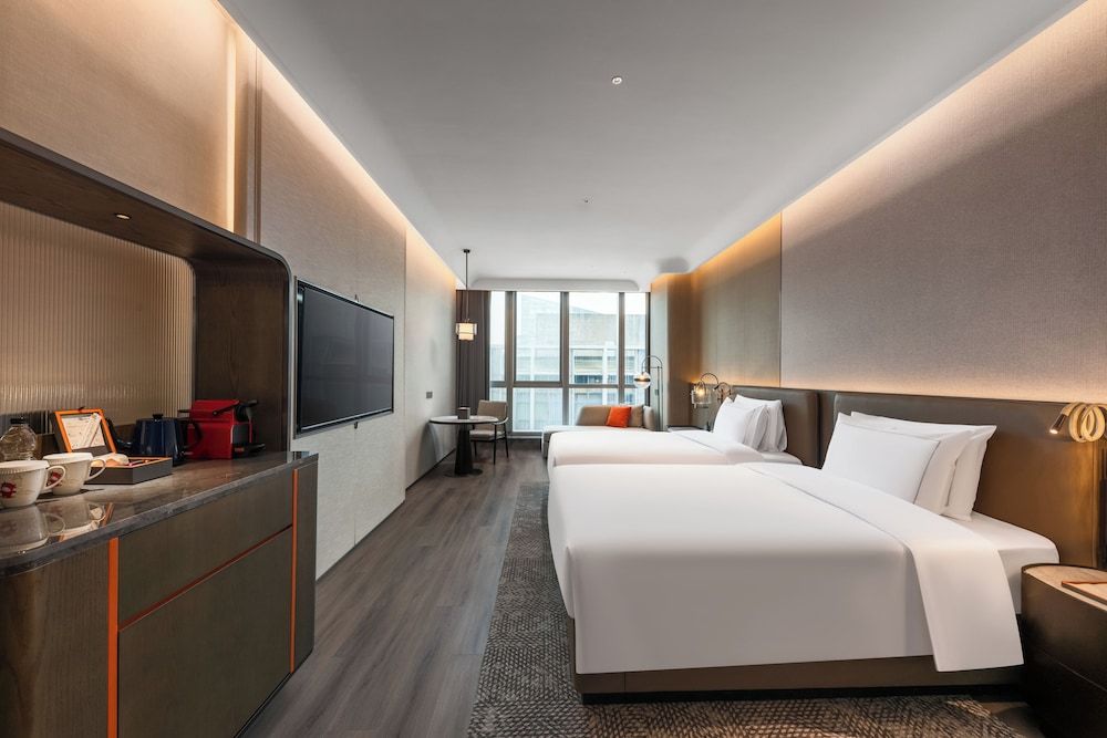 Executive Twin Room, City View