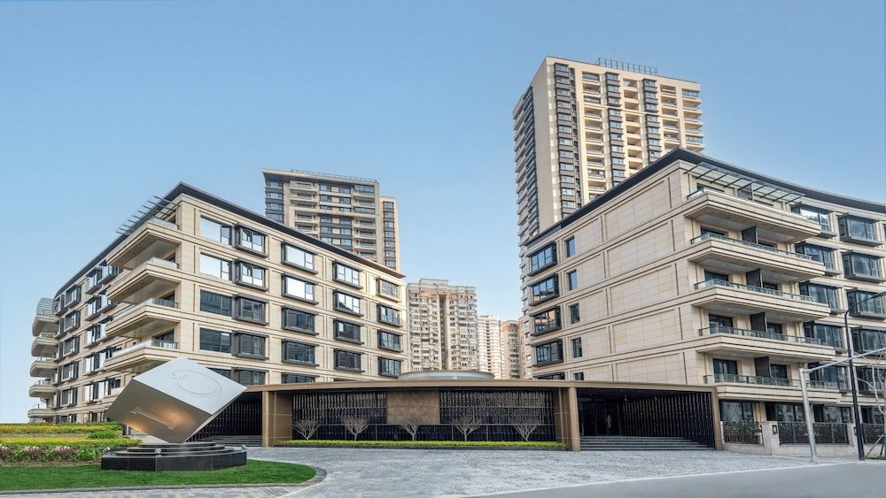Intercontinental Shanghai Jing An Ser Apt By Ihg