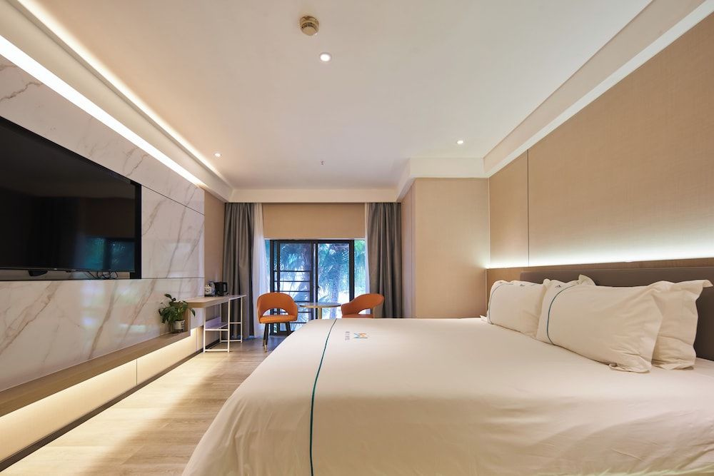 Executive Double Room, City View