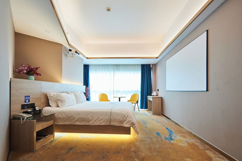 Luxury Double Room, City View