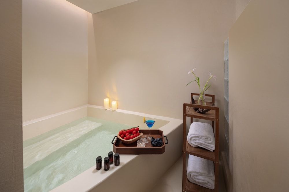 Nice holiday Resort Guanhu beach Classic Villa, Balcony, Garden View 6