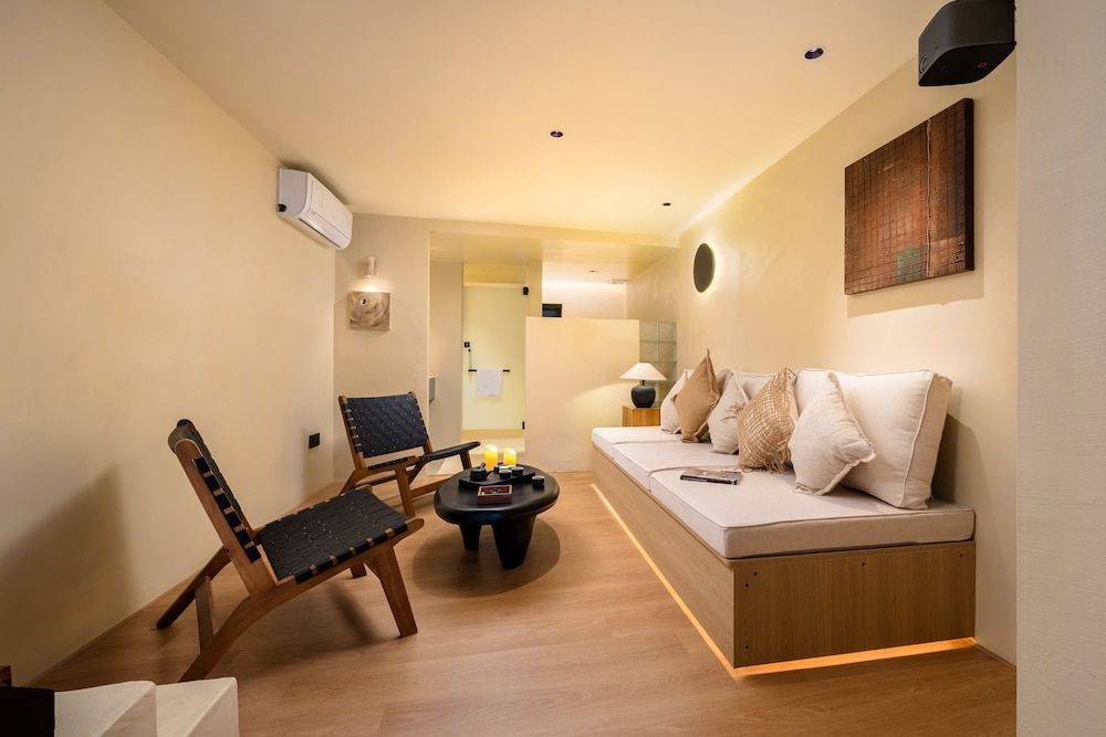 Nice holiday Resort Guanhu beach Classic Villa, Balcony, Garden View 3