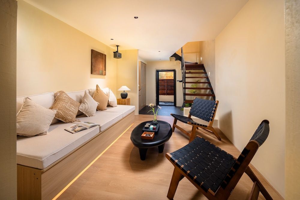 Nice holiday Resort Guanhu beach Classic Villa, Balcony, Garden View 8