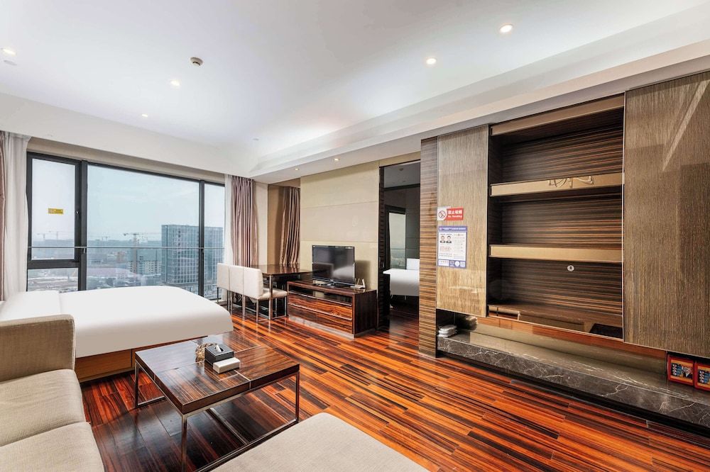 Guangzhou Baogeli Service Apartment Luxury Suite