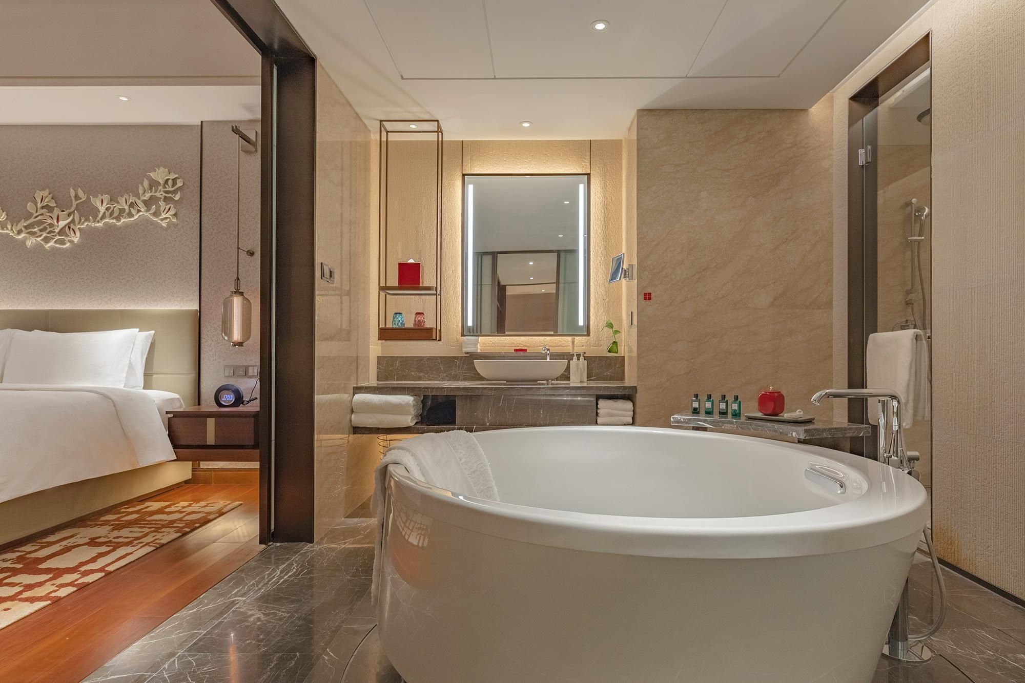 One Bedroom Suite City View Club Lounge Access