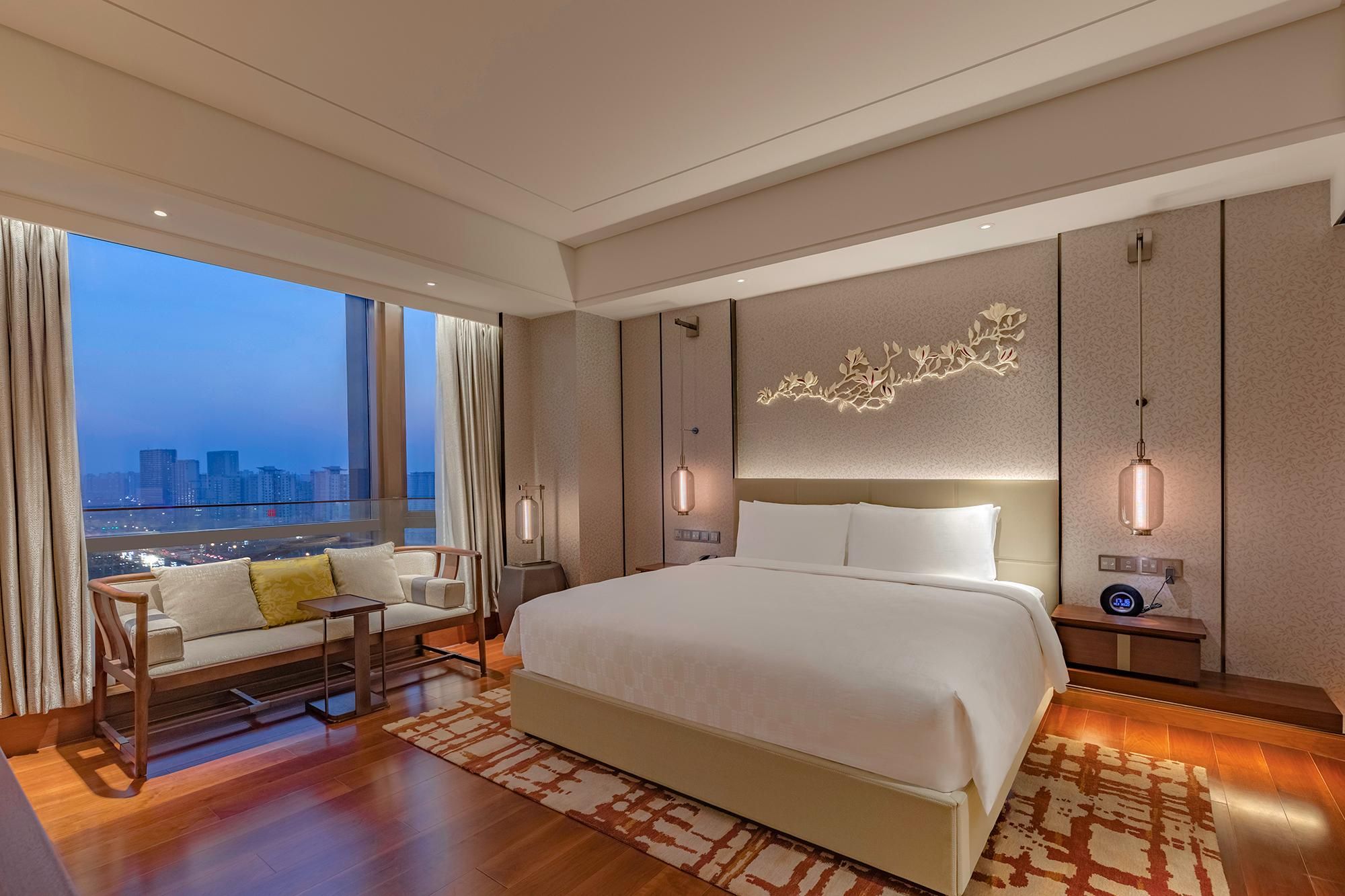 One Bedroom Suite City View Club Lounge Access