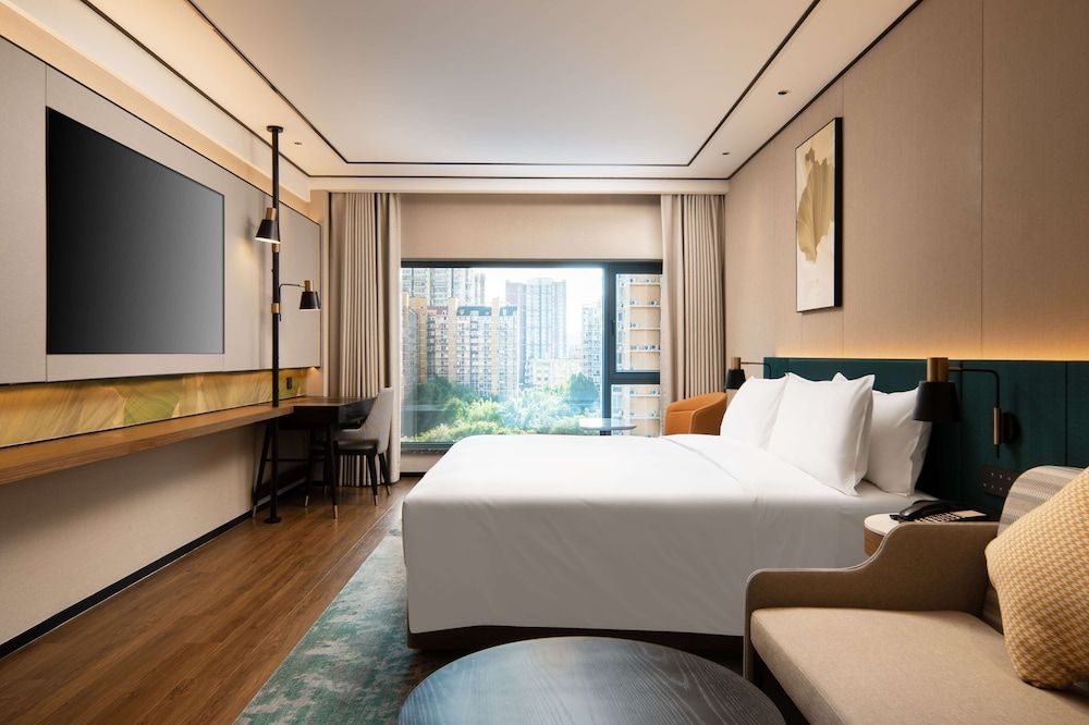 Superior Room, 1 King Bed