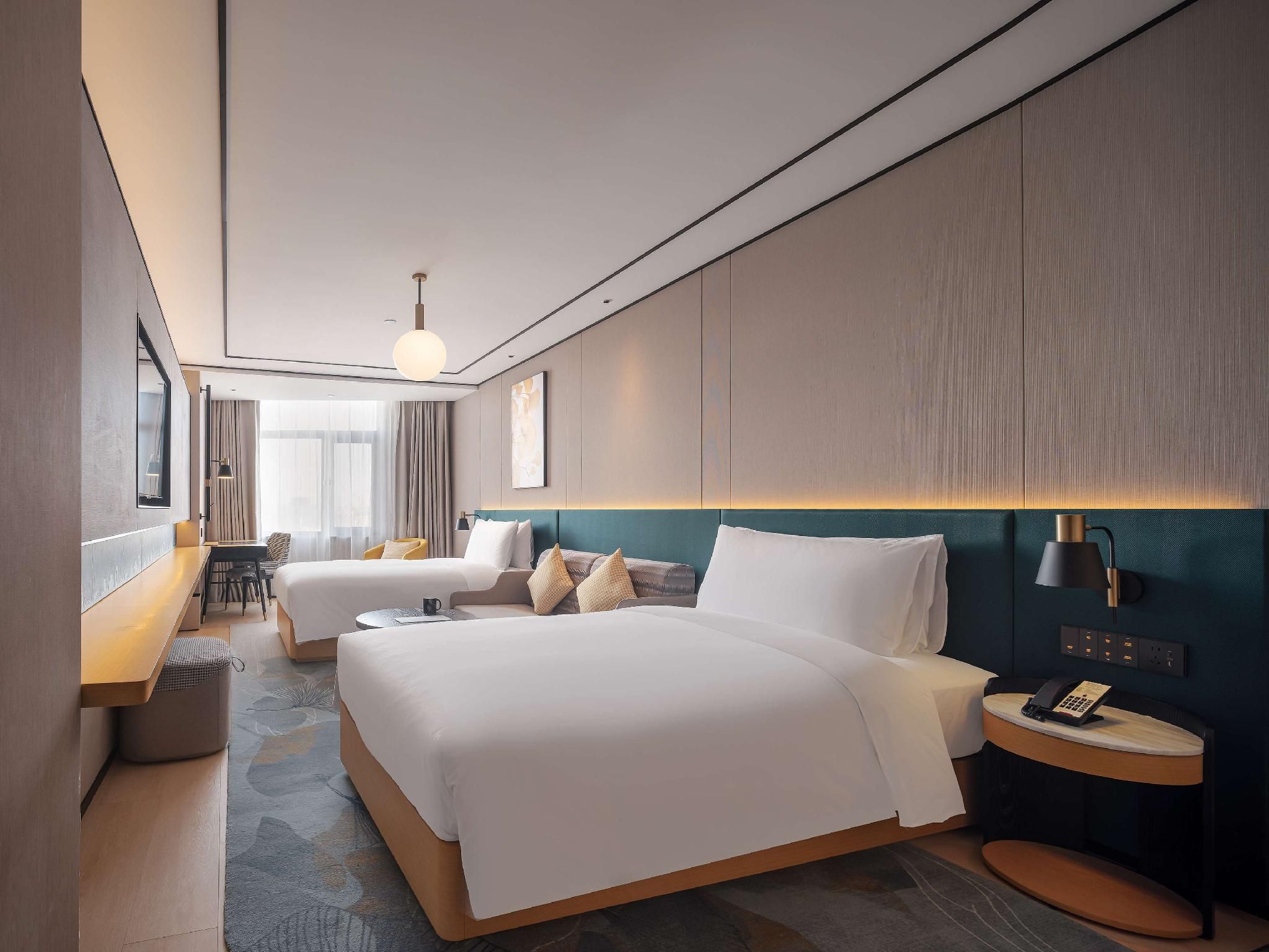 Twin Guest Room with Sofa Bed