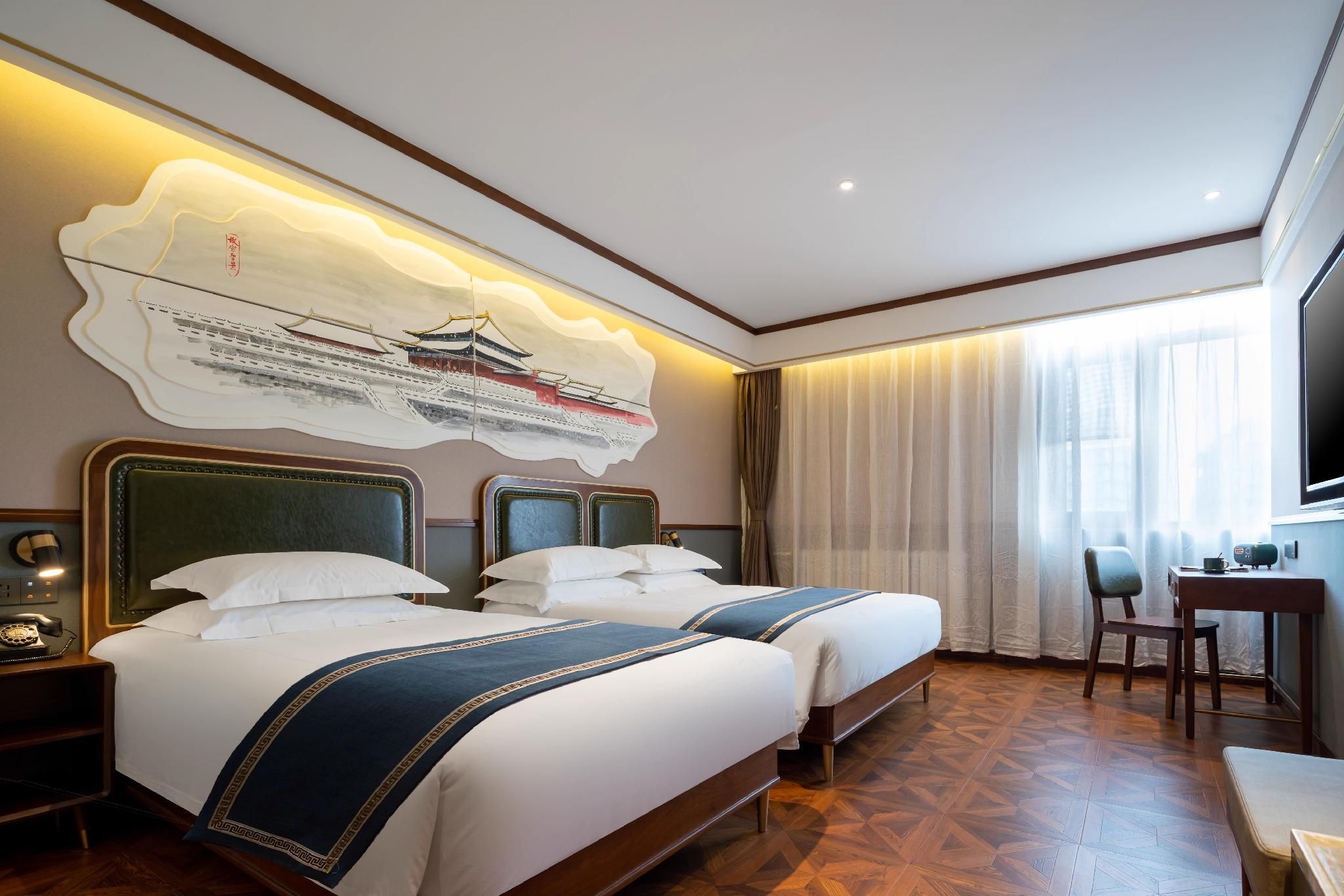 Superior Family Room