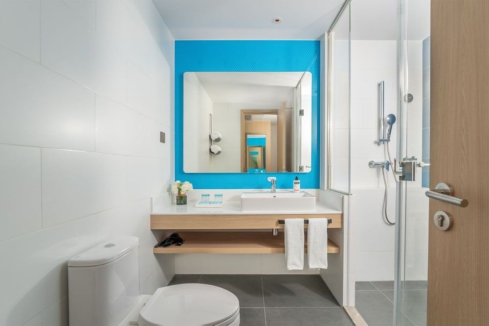 Standard Room, 2 Twin Beds (High Floor)