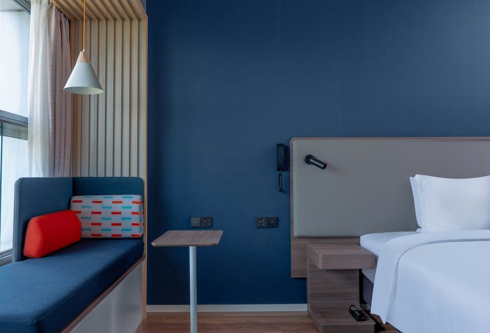 Holiday Inn Express Shenzhen Guangming Cloud Park by IHG