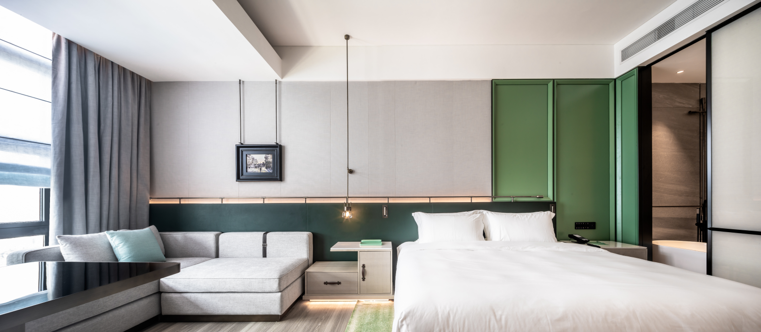 Grand Deluxe King Room