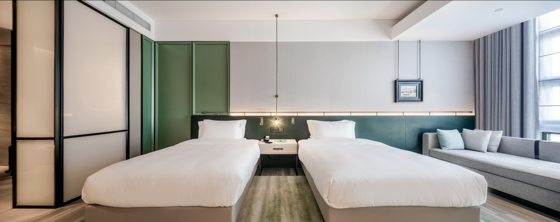 Grand Deluxe Twin Room