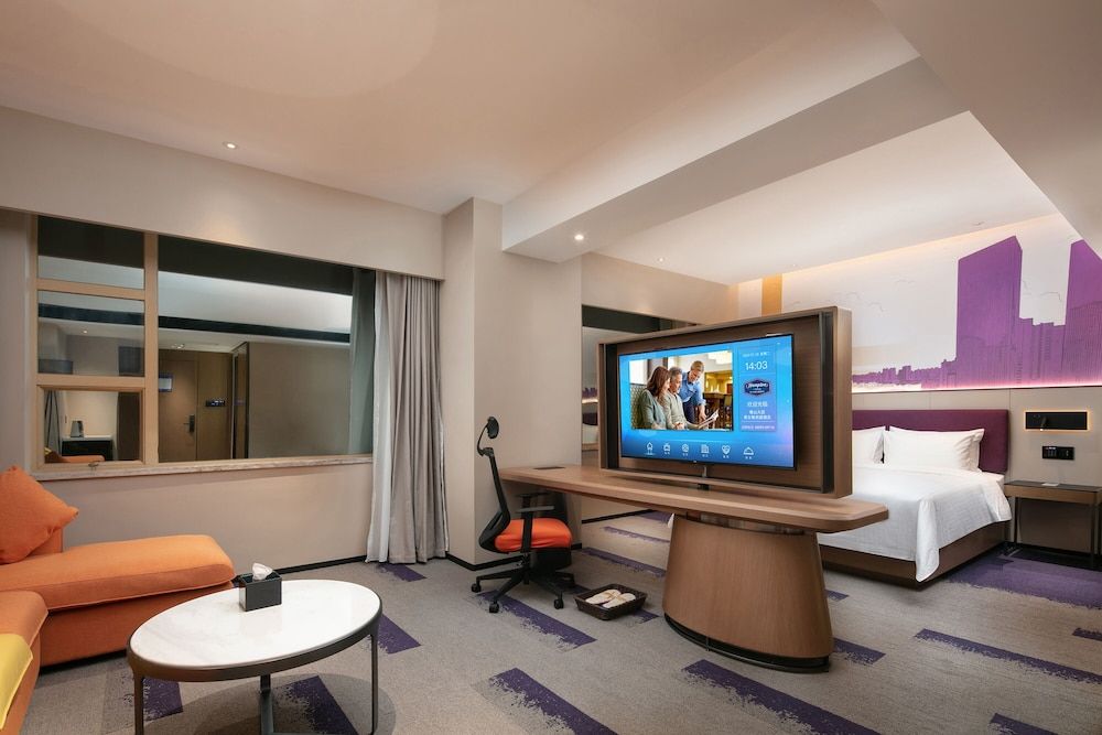 Signature Suite