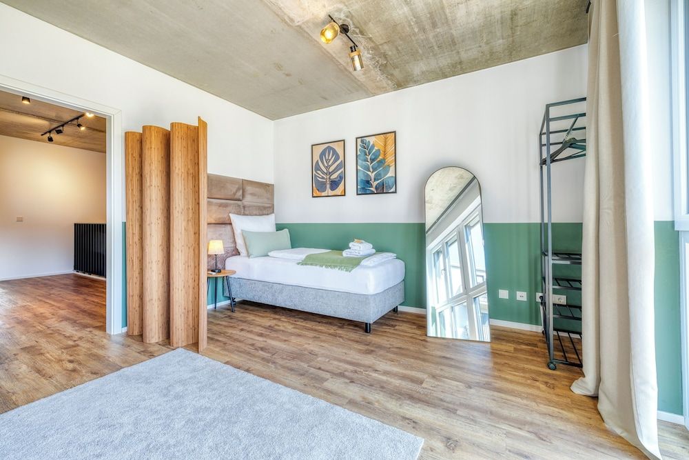 Deluxe Apartment