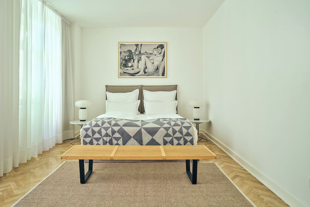 Apartment, Garden View