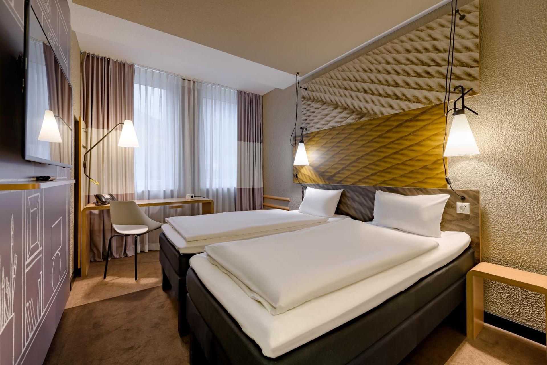 Standard Room with twin beds