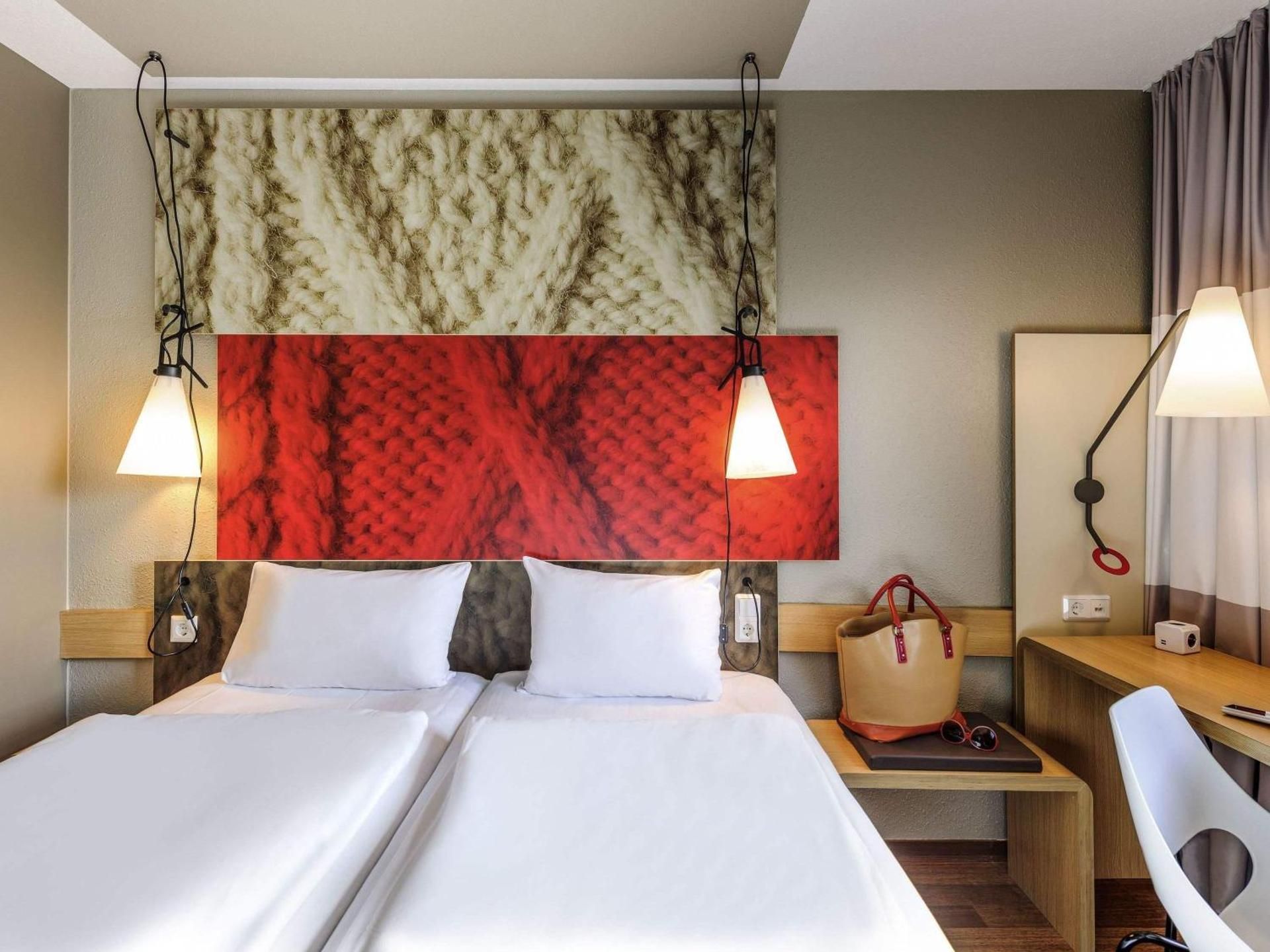 Standard Room with twin beds