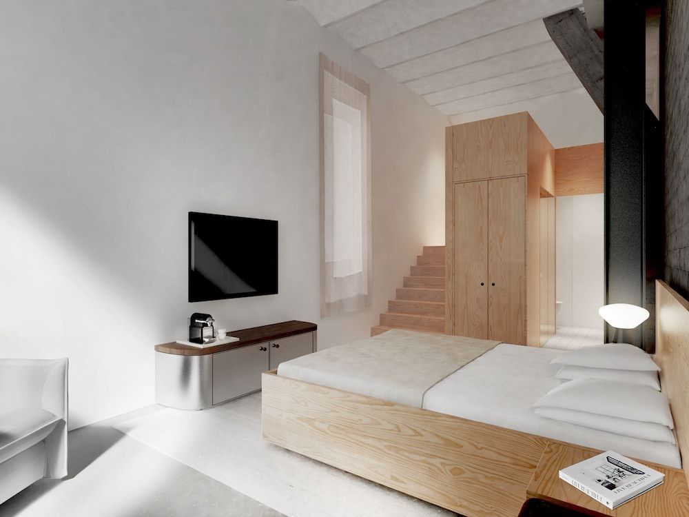 Ottilia Heritage The Heritage Suite 2