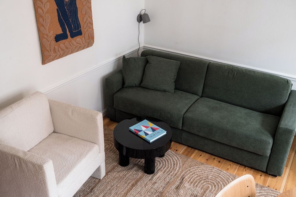 The Little Blue House 2 by Daniel&Jacobs Comfort Penthouse, City View 15