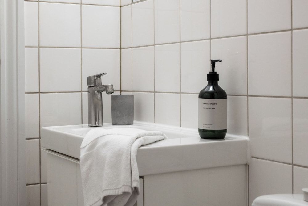 The Little Blue House 2 by Daniel&Jacobs Comfort Penthouse, City View 9