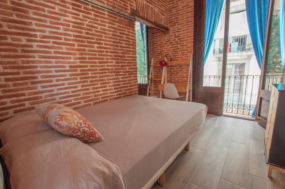 Comfort Apartment, City View