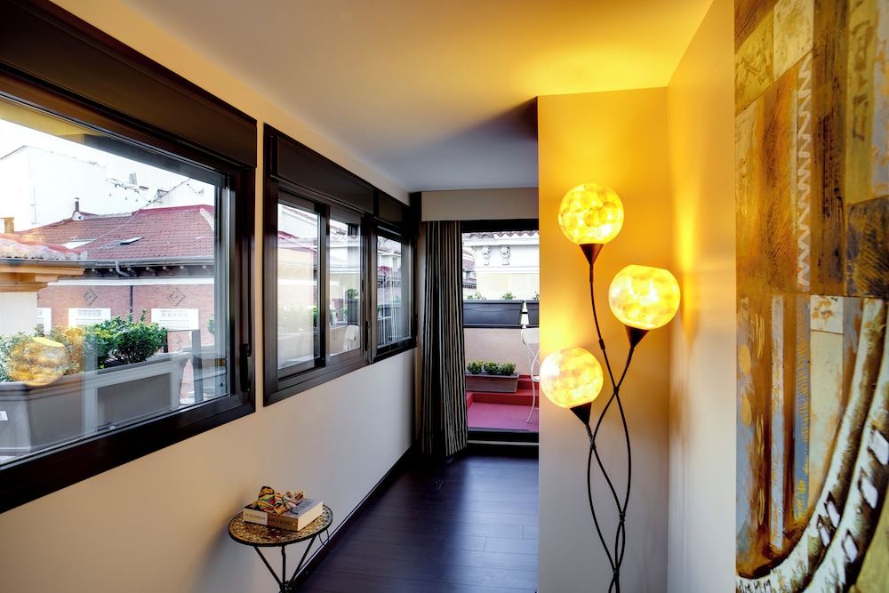 Hostal THC Tirso de Molina