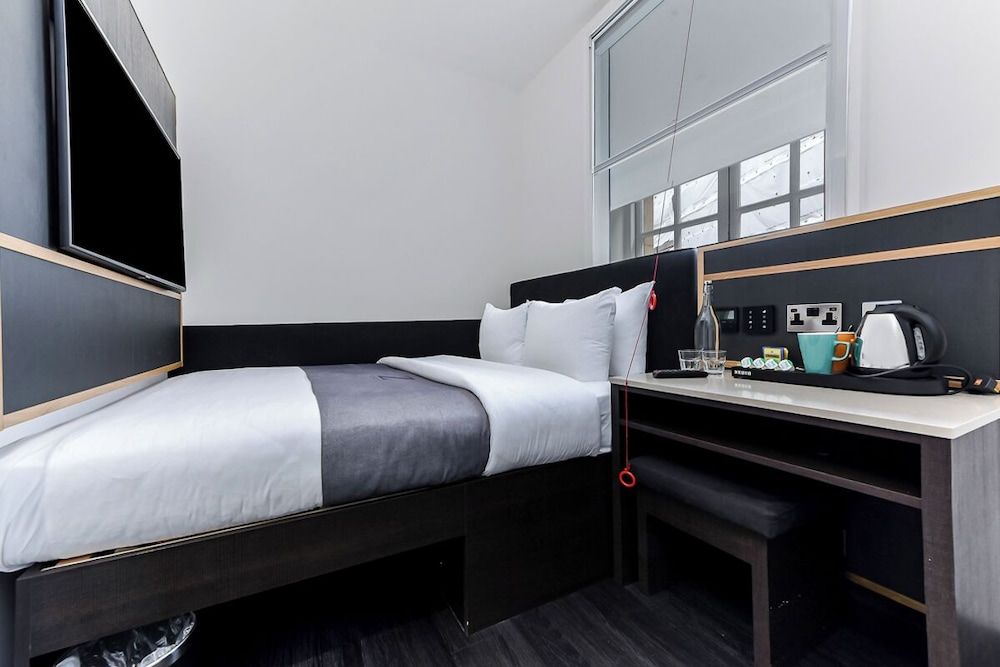Queen Accessible Room