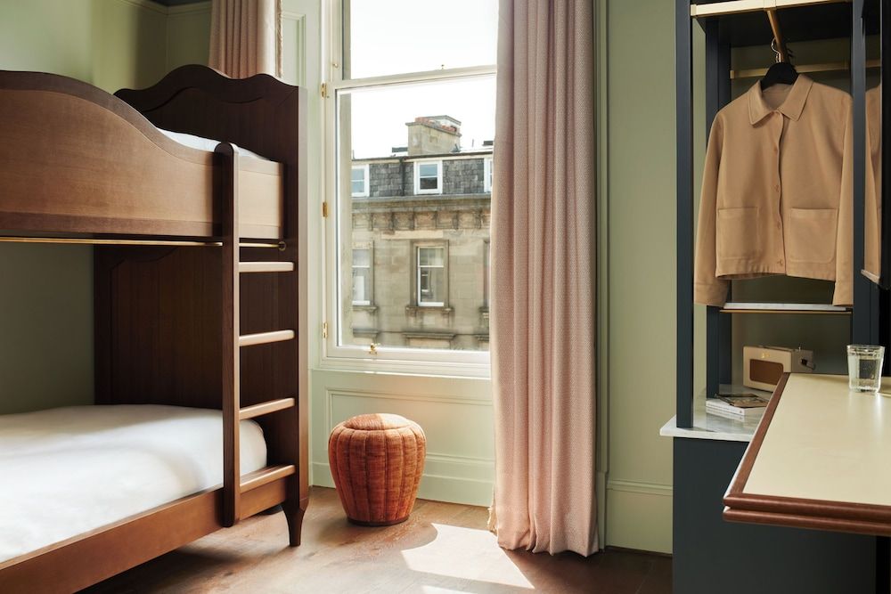 The Hoxton Edinburgh Snug Bunk 6