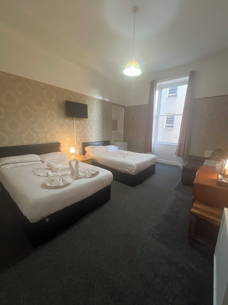 Basic Quadruple Room