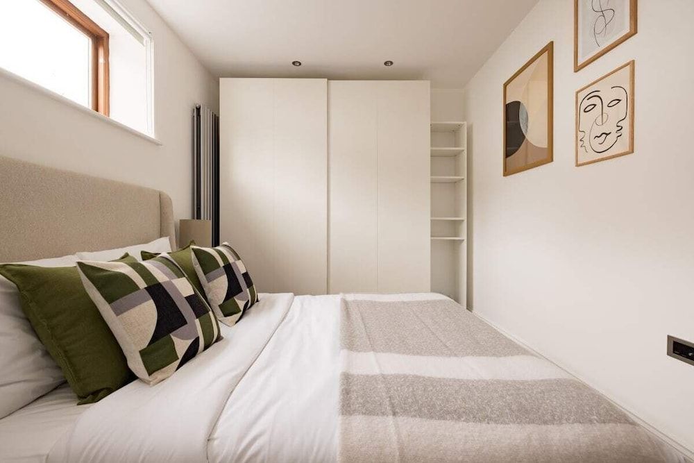 Apartment (2 Bedrooms)