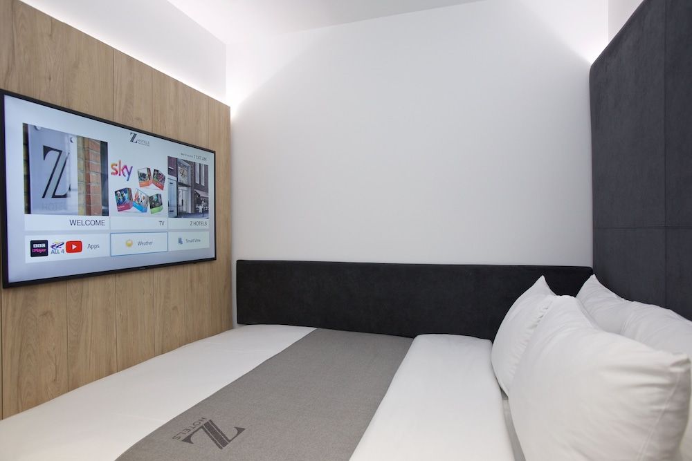 Inside Double Room, No windows